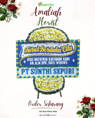 Papan Bunga Duka di Pesantren